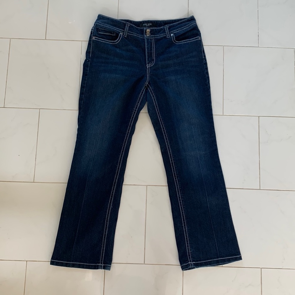 Nine West Annette jeans, size 12/30. Stretchy. Embroidered back pockets.